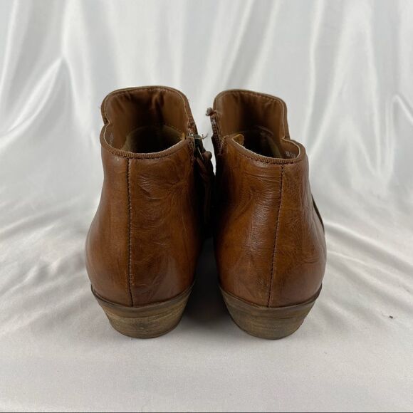 Soft Walk Faux Leather Ankle Boots - Women’s 8 - Picture 7 of 13